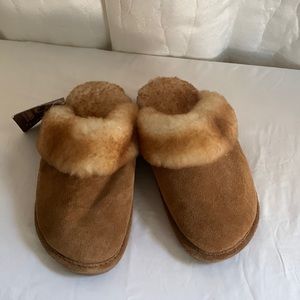 Lamo Company Shearling Fur Slippers Size S